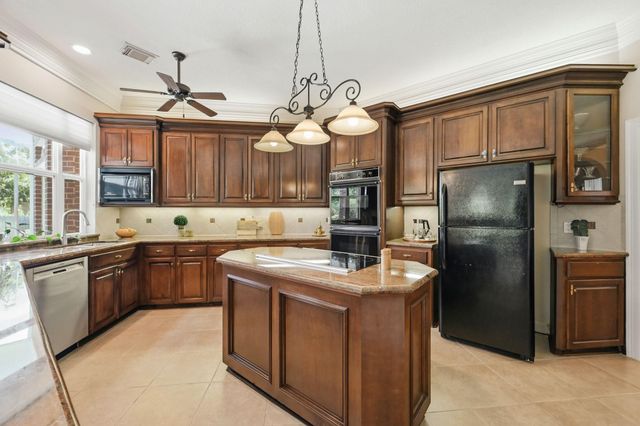 3410 Crystal Creek Court, Sugar Land, TX 77478