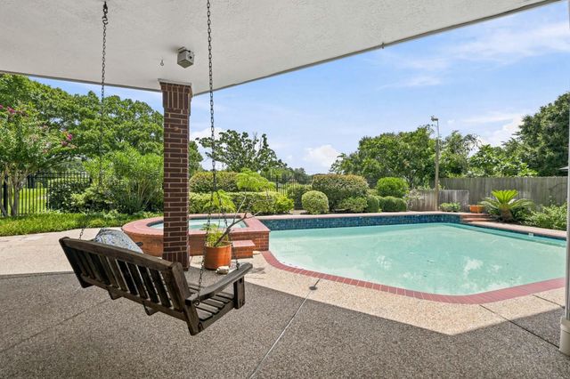 3410 Crystal Creek Court, Sugar Land, TX 77478