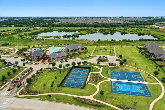 3004 Bar H Avenue, Aubrey, TX 76227