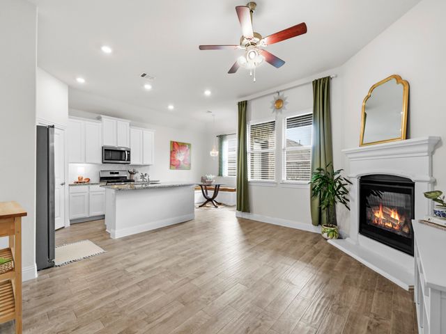 3004 Bar H Avenue, Aubrey, TX 76227