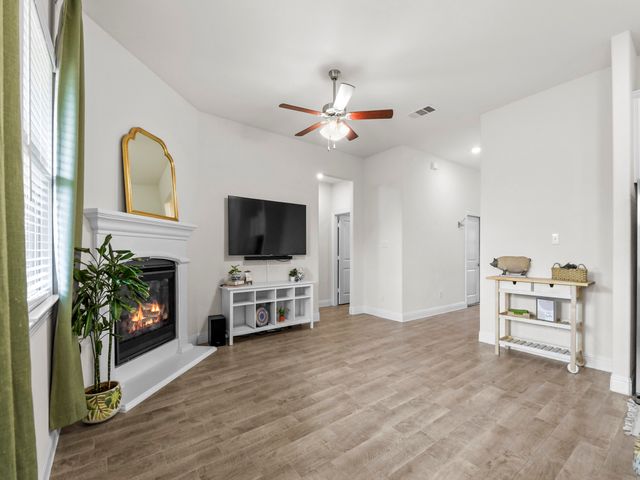 3004 Bar H Avenue, Aubrey, TX 76227