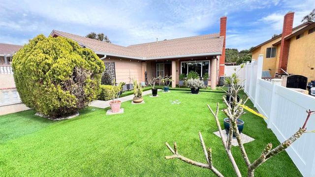 1735 Plaza Crest Ridge Road, San Diego, CA 92114