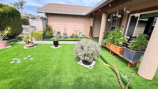 1735 Plaza Crest Ridge Road, San Diego, CA 92114