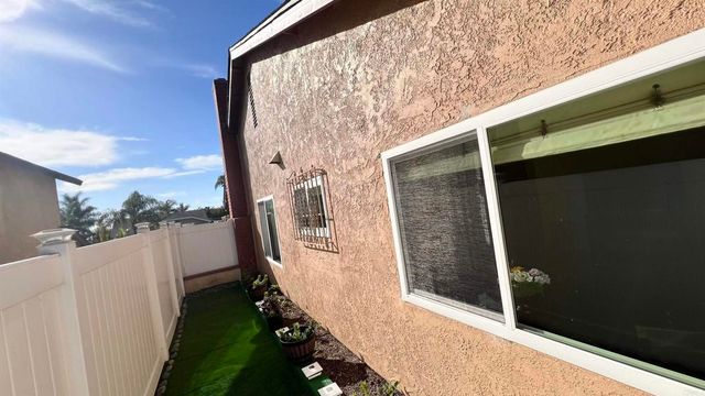 1735 Plaza Crest Ridge Road, San Diego, CA 92114