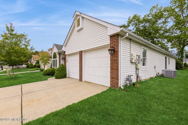 1640 Goldspire Road, Toms River, NJ 08755