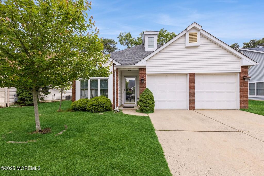 1640 Goldspire Road, Toms River, NJ 08755