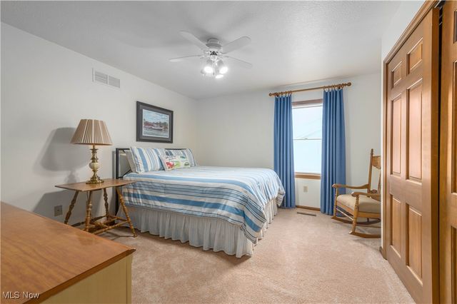 6860 Cliffside Drive, Vermilion, OH 44089