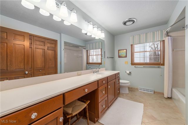 6860 Cliffside Drive, Vermilion, OH 44089