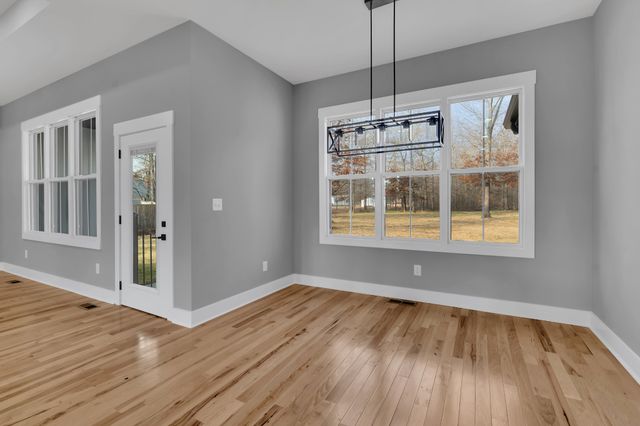 153 Dogwood Trl, Estill Springs, TN 37330