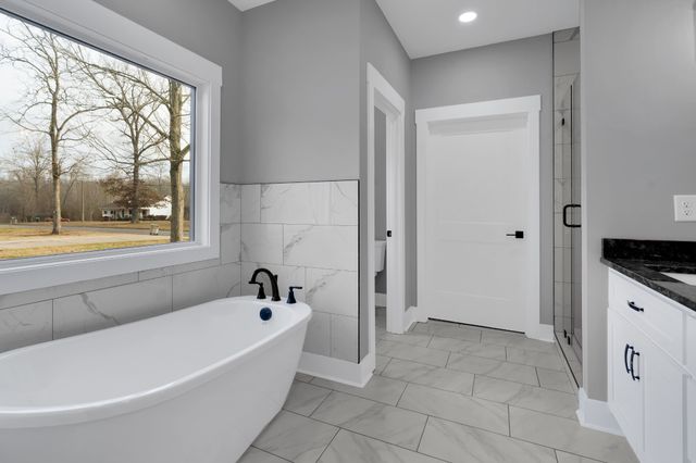 153 Dogwood Trl, Estill Springs, TN 37330