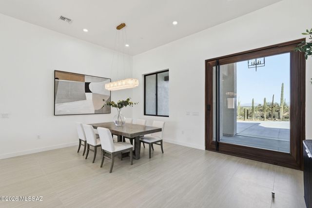 2537 N Lloyd Bush Drive, Tucson, AZ 85745