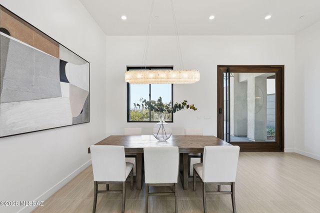 2537 N Lloyd Bush Drive, Tucson, AZ 85745