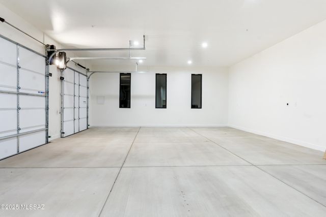 2537 N Lloyd Bush Drive, Tucson, AZ 85745