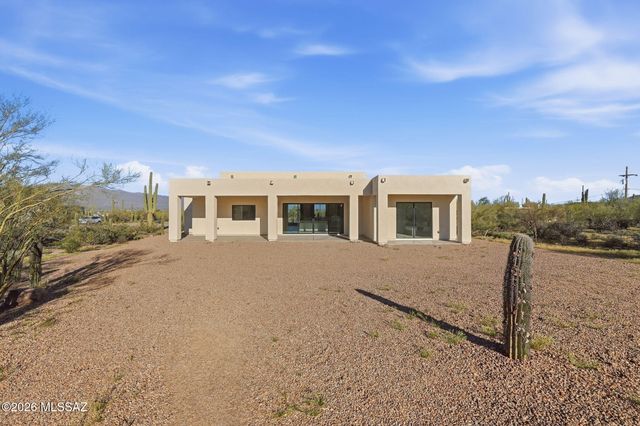 2537 N Lloyd Bush Drive, Tucson, AZ 85745