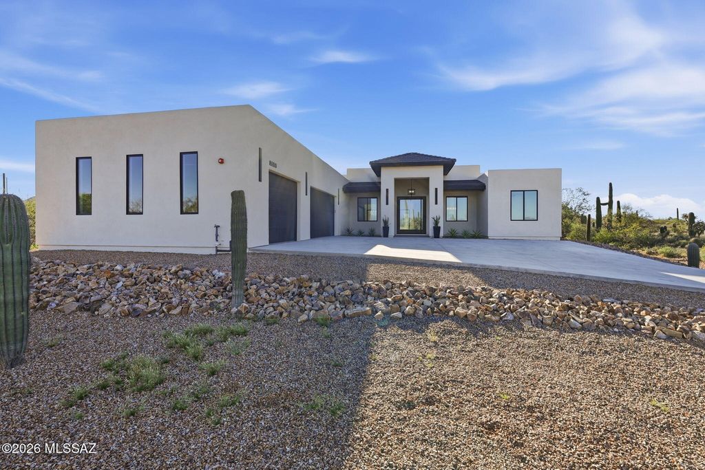 2537 N Lloyd Bush Drive, Tucson, AZ 85745