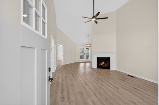 1120 Dawnwood Dr, Old Hickory, TN 37138
