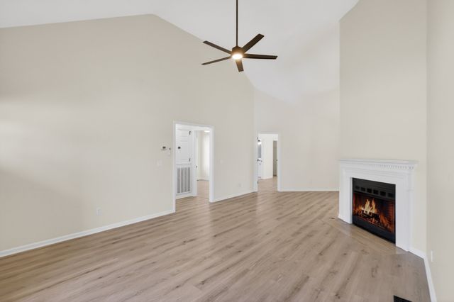1120 Dawnwood Dr, Old Hickory, TN 37138