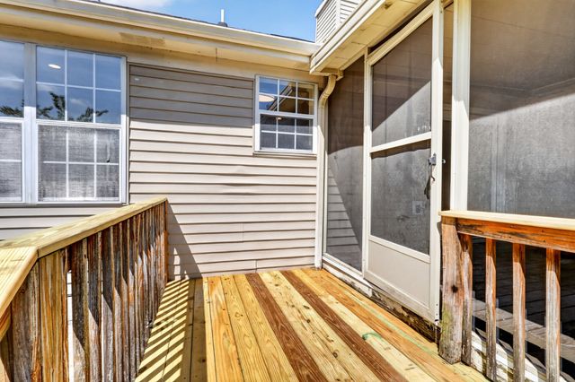 1120 Dawnwood Dr, Old Hickory, TN 37138