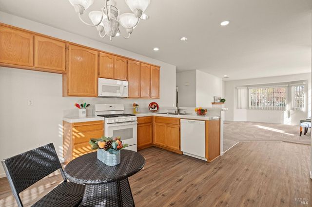 732 Summerset Dr, Rio Vista, CA 94571