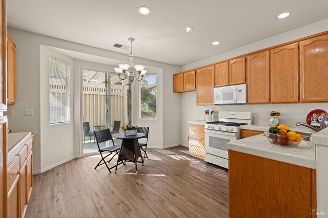 732 Summerset Dr, Rio Vista, CA 94571