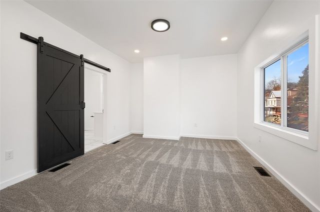 221 Bonvue St, Observatory Hill, PA 15214