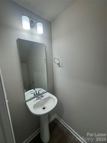 2128 Clapham Court, Charlotte, NC 28215