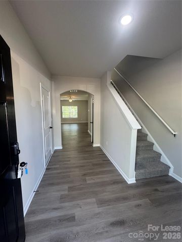 2128 Clapham Court, Charlotte, NC 28215