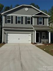 2128 Clapham Court, Charlotte, NC 28215