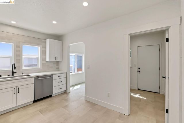 4315 Fleming AVE, Oakland, CA 94619