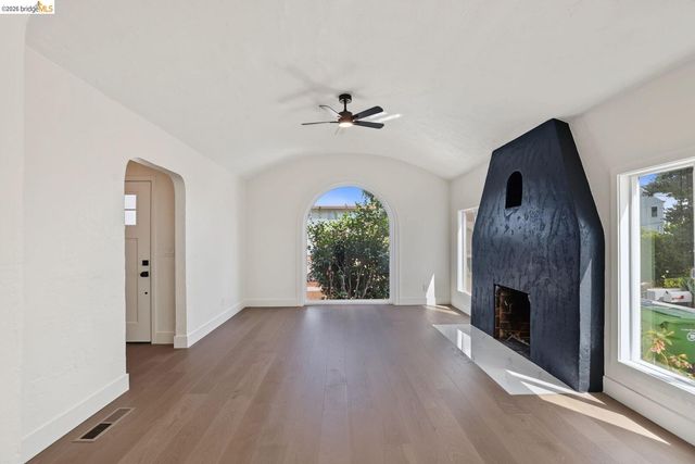 4315 Fleming AVE, Oakland, CA 94619