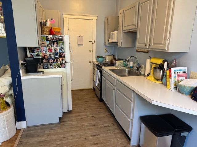 1625 Commonwealth Ave. 7, Boston, MA 02135