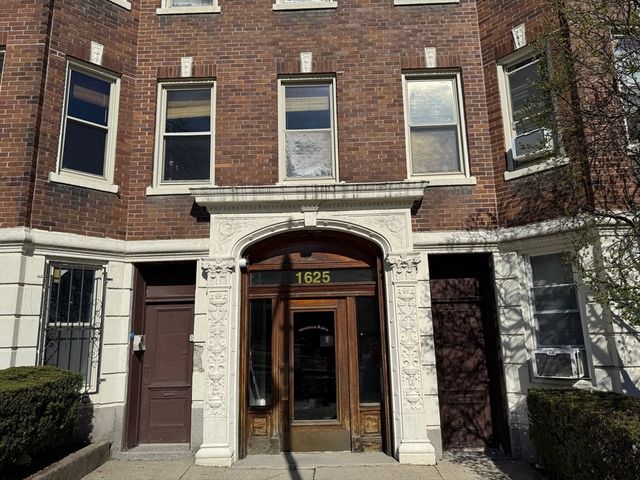1625 Commonwealth Ave. 7, Boston, MA 02135