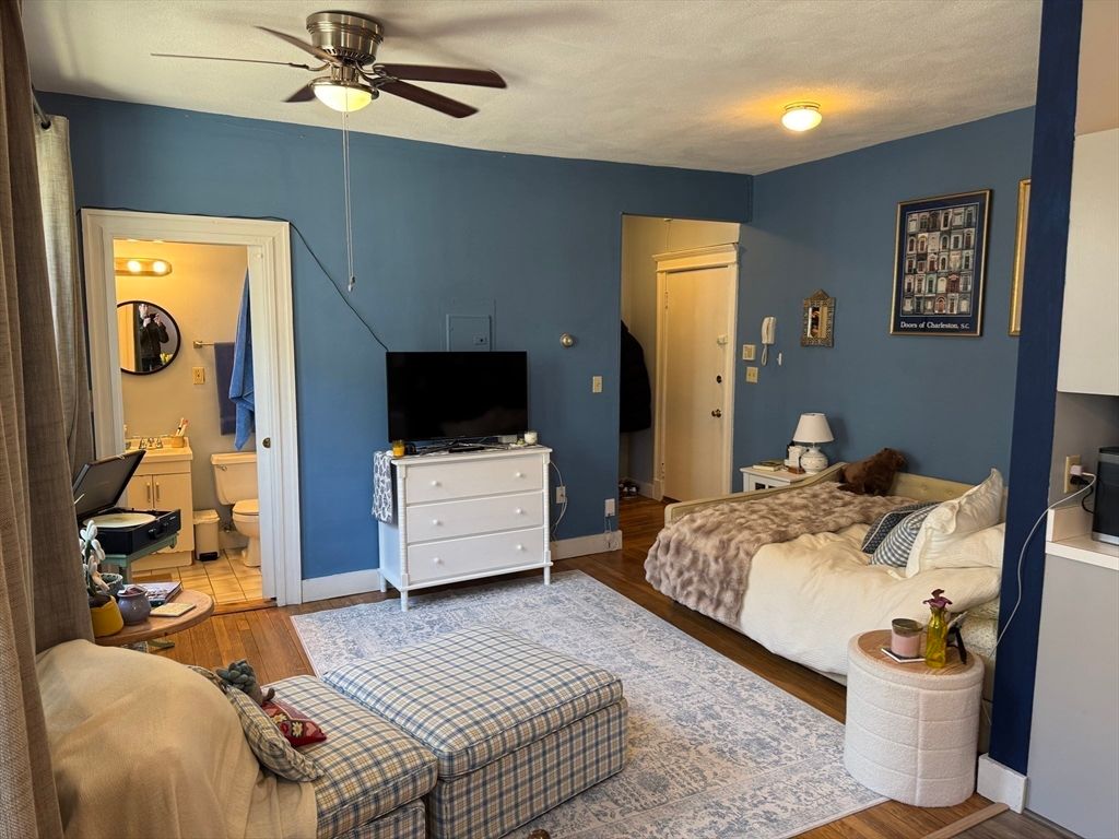 1625 Commonwealth Ave. 7, Boston, MA 02135