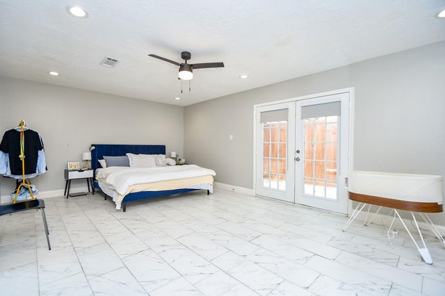 7518 Teal Run Drive, Houston, TX 77071