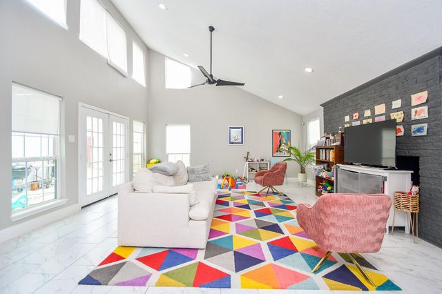 7518 Teal Run Drive, Houston, TX 77071