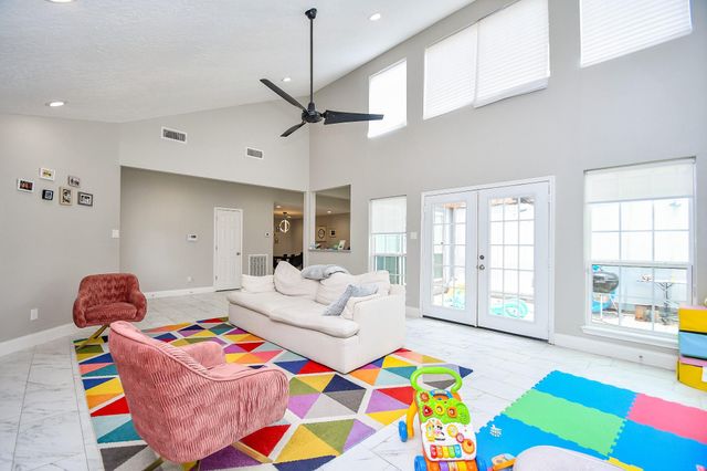 7518 Teal Run Drive, Houston, TX 77071