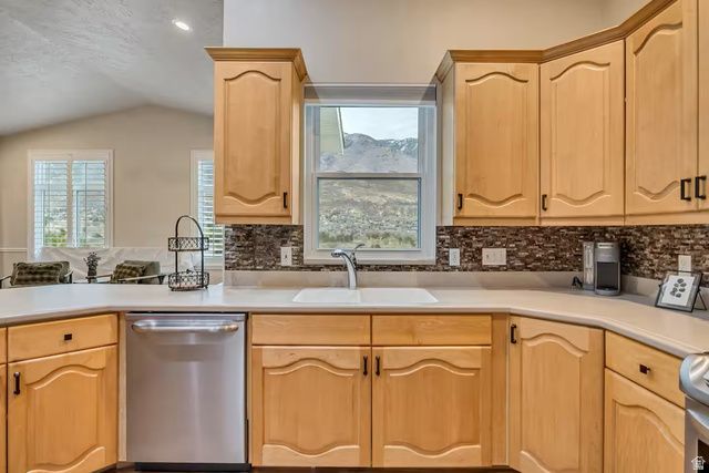 11789 S NICKLAUS RD, Sandy, UT 84092