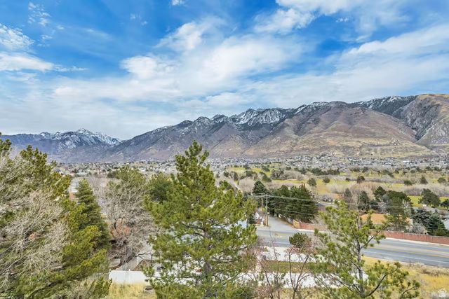 11789 S NICKLAUS RD, Sandy, UT 84092