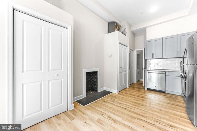 1927 SAINT PAUL ST, Baltimore, MD 21218