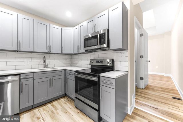 1927 SAINT PAUL ST, Baltimore, MD 21218