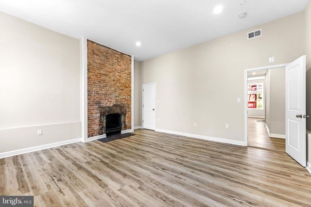 1927 SAINT PAUL ST, Baltimore, MD 21218
