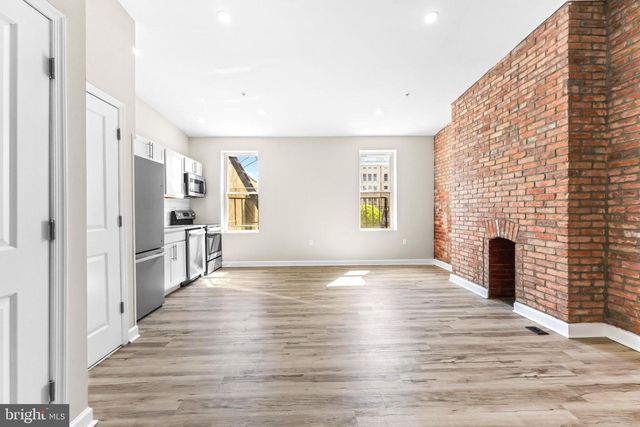 1927 SAINT PAUL ST, Baltimore, MD 21218