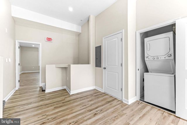 1927 SAINT PAUL ST, Baltimore, MD 21218