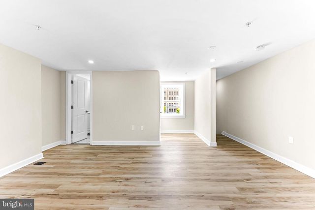 1927 SAINT PAUL ST, Baltimore, MD 21218