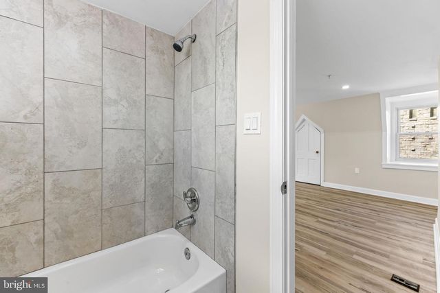 1927 SAINT PAUL ST, Baltimore, MD 21218