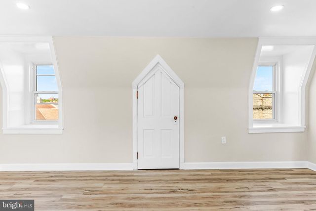 1927 SAINT PAUL ST, Baltimore, MD 21218