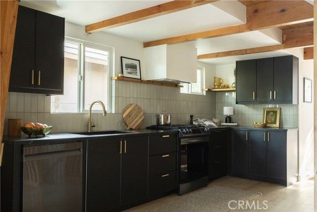 863 Nadelhorn Drive, Lake Arrowhead, CA 92352