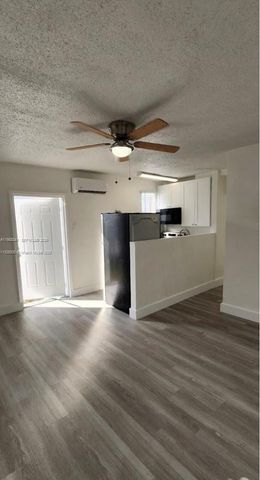 2765 NW 55th St 2, Miami, FL 33142