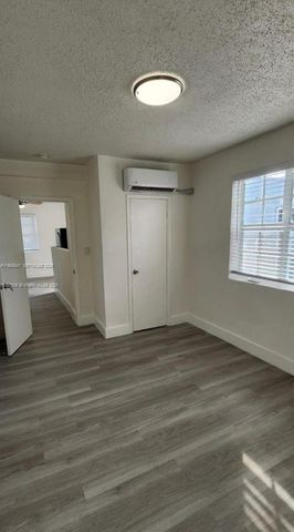 2765 NW 55th St 2, Miami, FL 33142