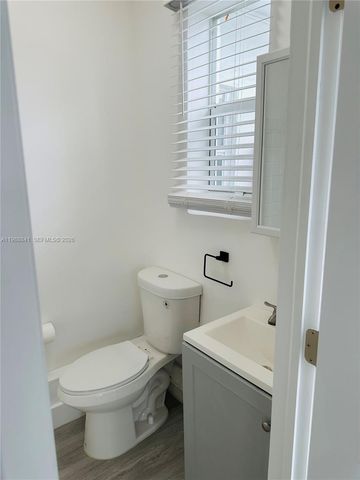 2765 NW 55th St 2, Miami, FL 33142